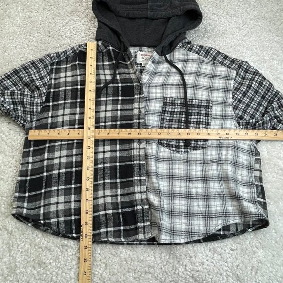 American Eagle Cozy Cabin Crop Hoodie Flannel Shirt Black Gray Plaid - Picture 8 of 10